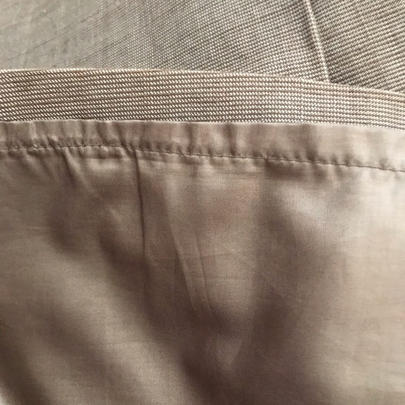 Suiting Skirt with pocket and belt buckles - Picture 6 of 10